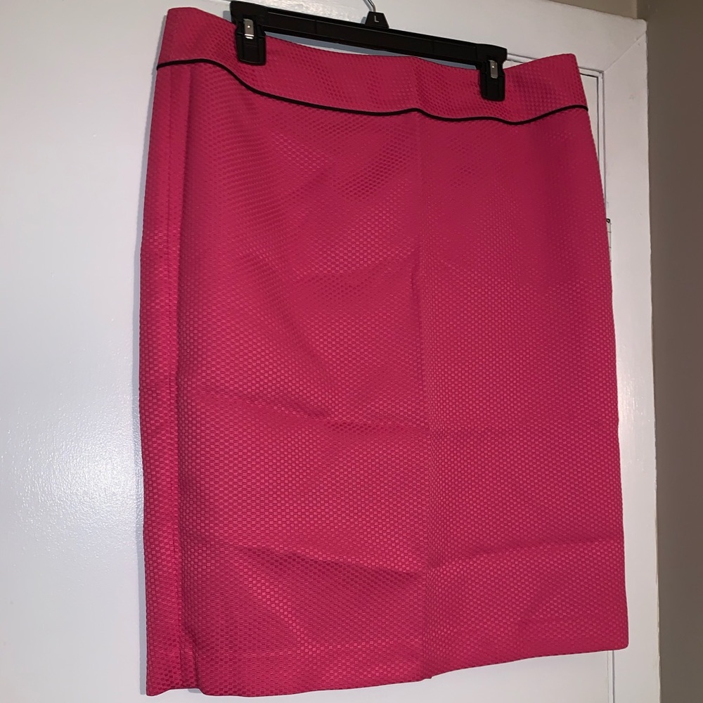 Black Label by Evan Picone skirt